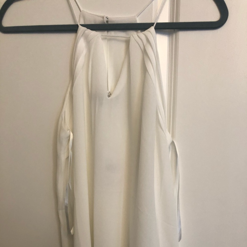 White halter tank. Very elegant. Brand new.